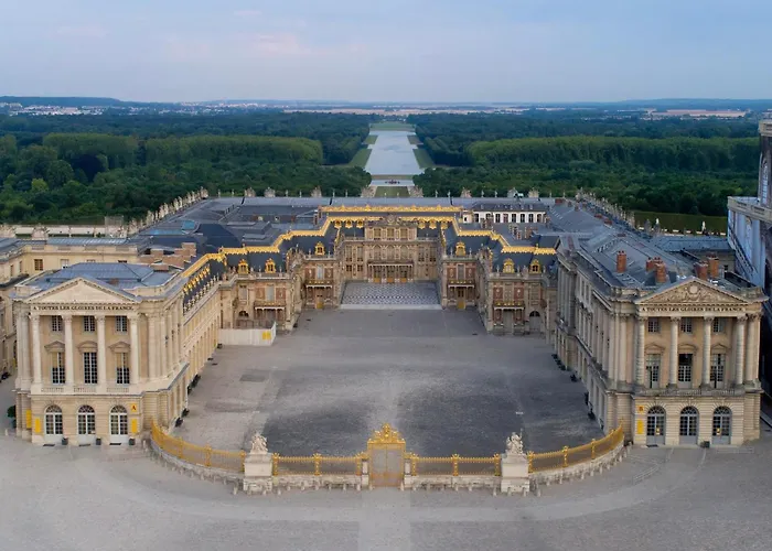 Le Buc - Gare Versailles Chantiers - Netflix