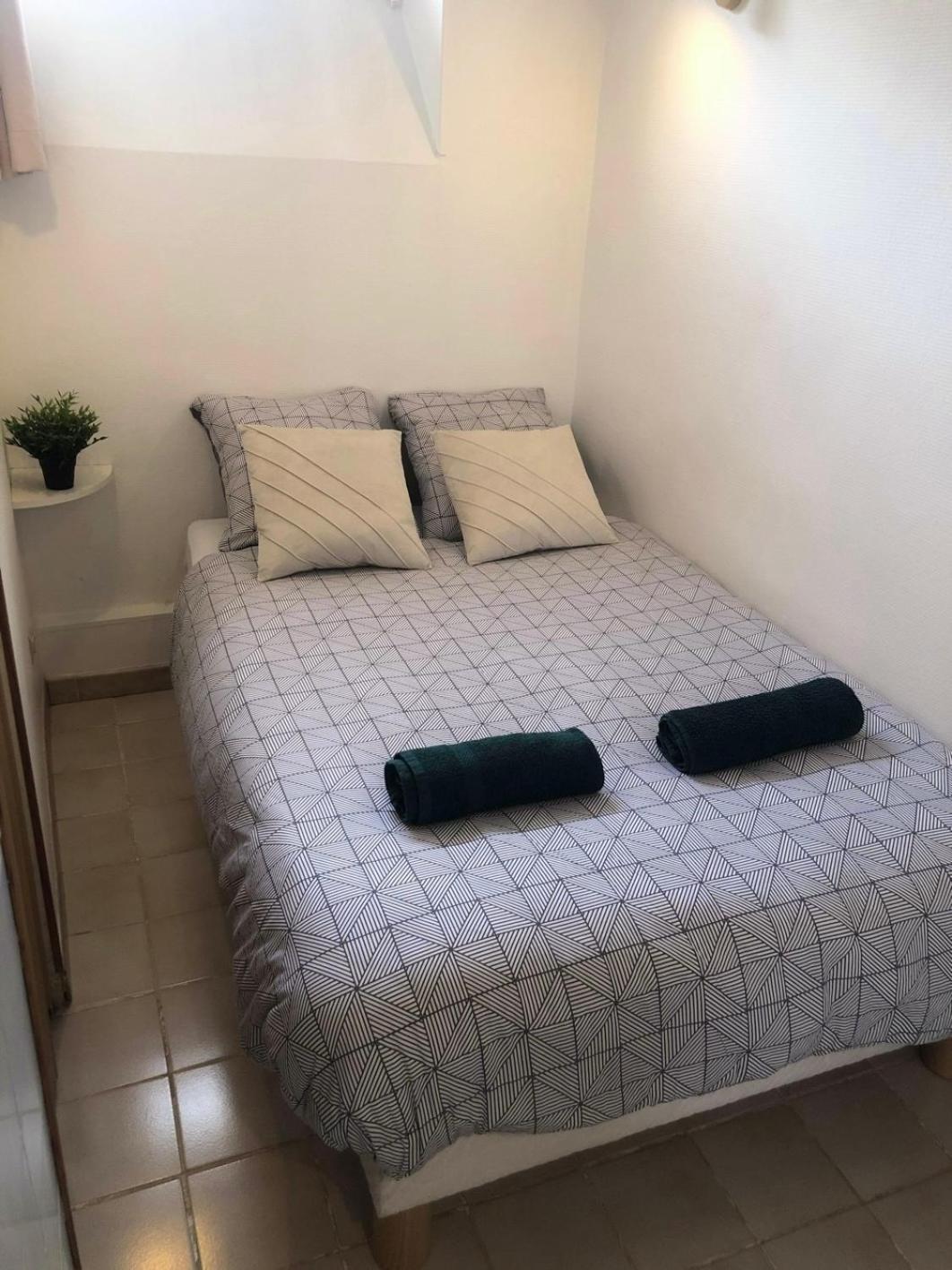 Le Buc - Gare Chantiers - Netflix Apartment *